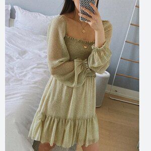 Aritzia Wilfred Tempest Dress in Birch/Marsh Green Floral Size Small